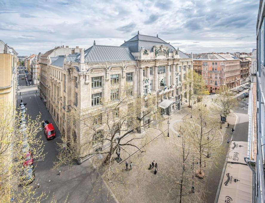 Liszt Ferenc Square Panorama Apt Boedapest Buitenkant foto